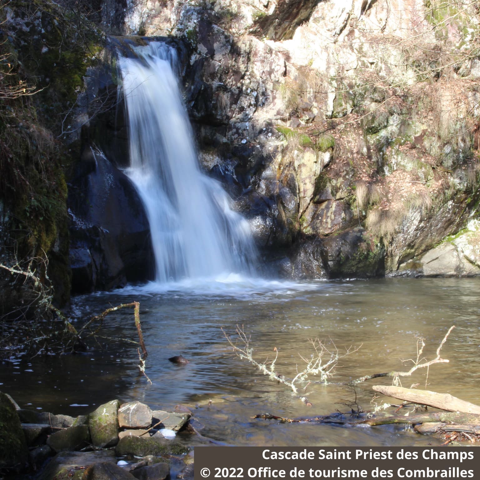 Cascade Saint-Priest-des-Champs